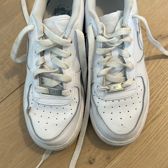 Nike Air Force 1s size 38.5 white VGUC - Picture 3 of 3